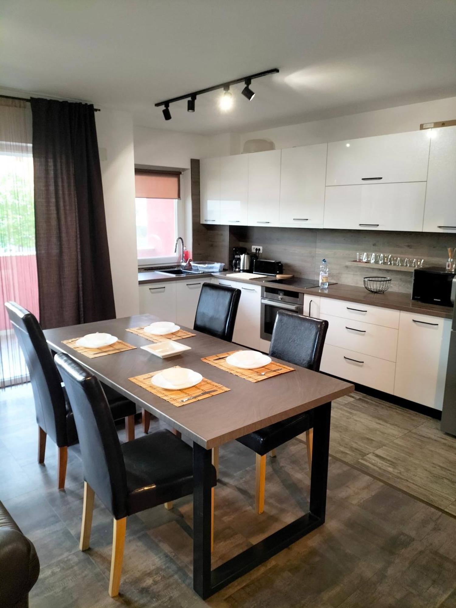 Apartament Lotus Area On Oradea Zewnętrze zdjęcie